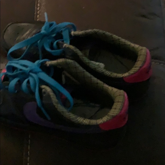 Af1 - Picture 2 of 4